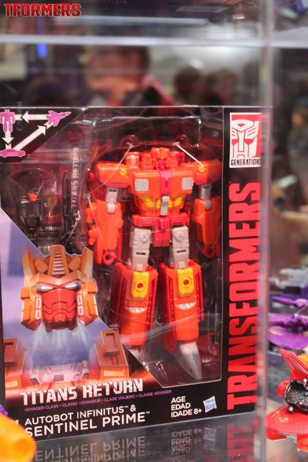 SDCC 2016   Generations Platinum Series And Titans Return Preview Night Display 017 (17 of 157)